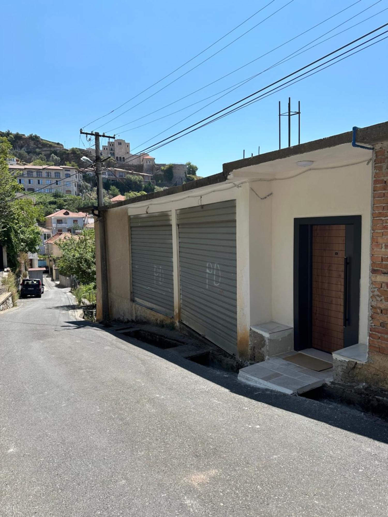 Guni Inn Krujë Exterior foto